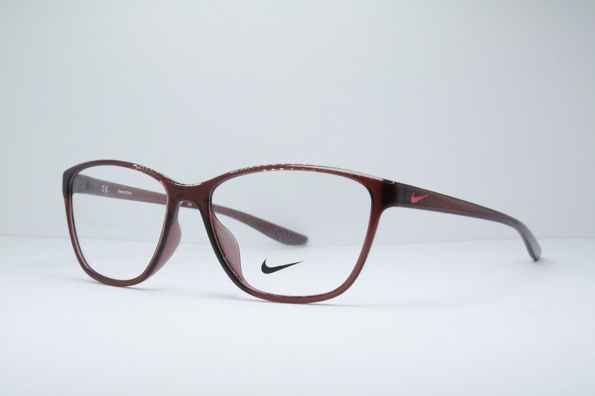 NIKE 7028