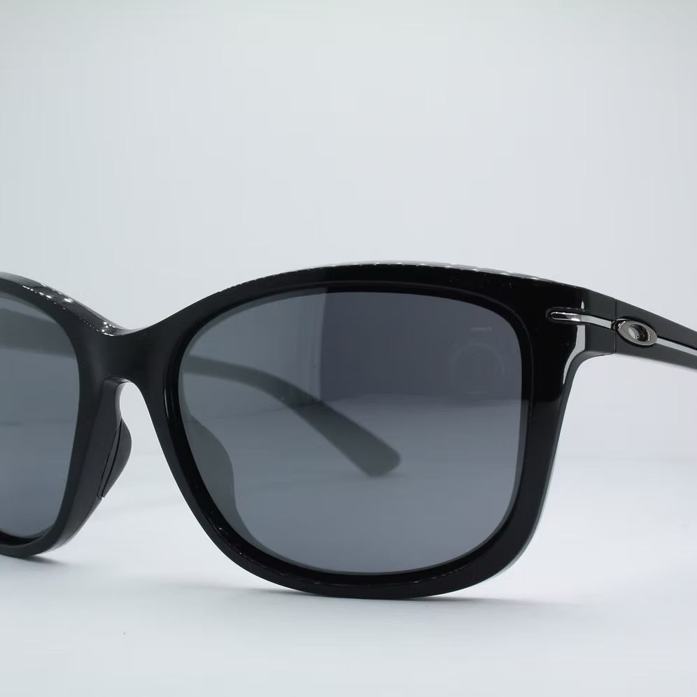 OAKLEY OO9232-02