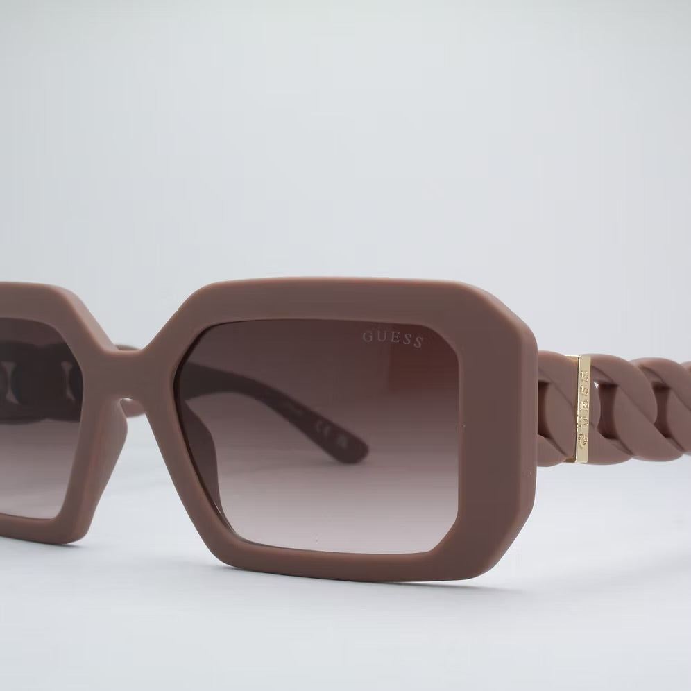 GUESS GU00110