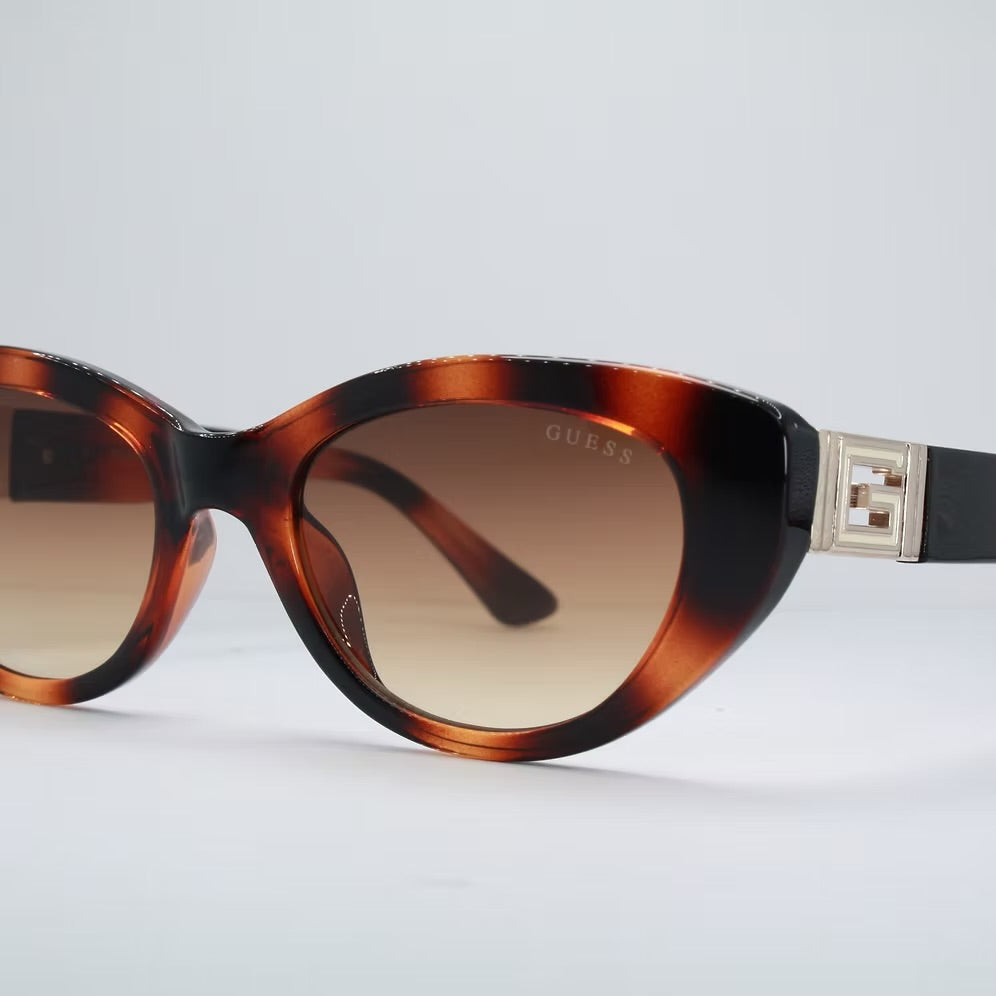 GUESS GU7849