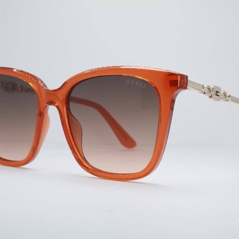 GUESS GU7886