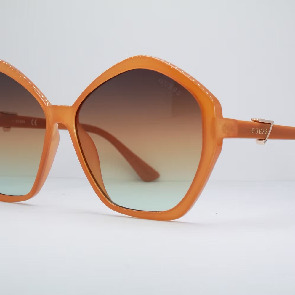GUESS GU7813