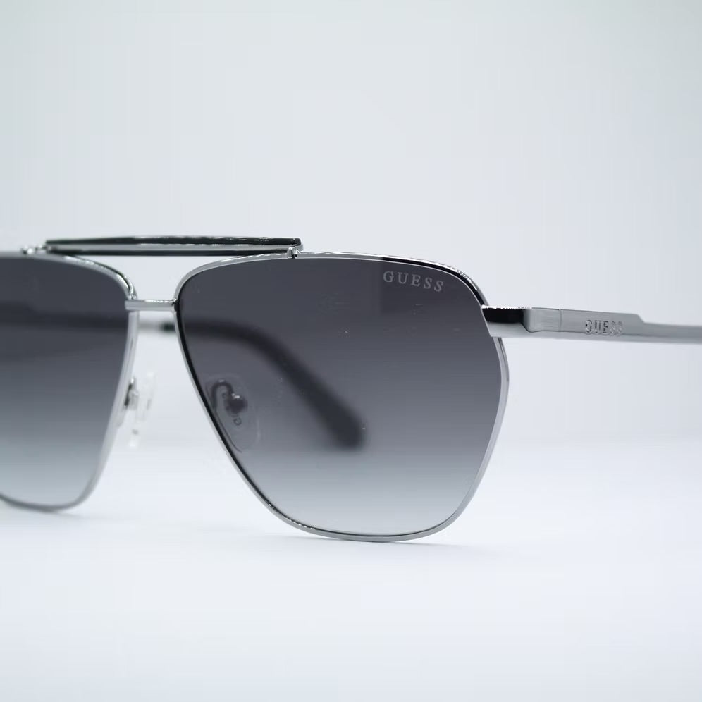 GUESS GU00053