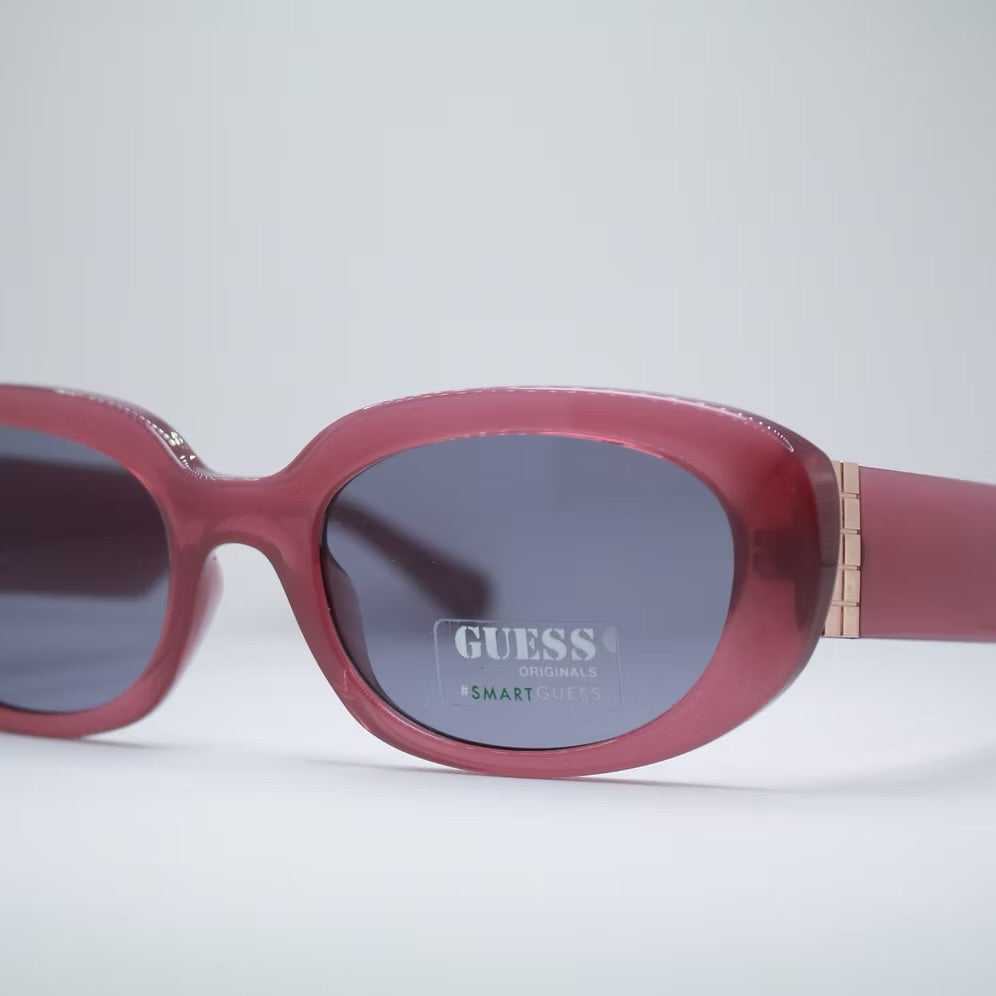 GUESS GU8260