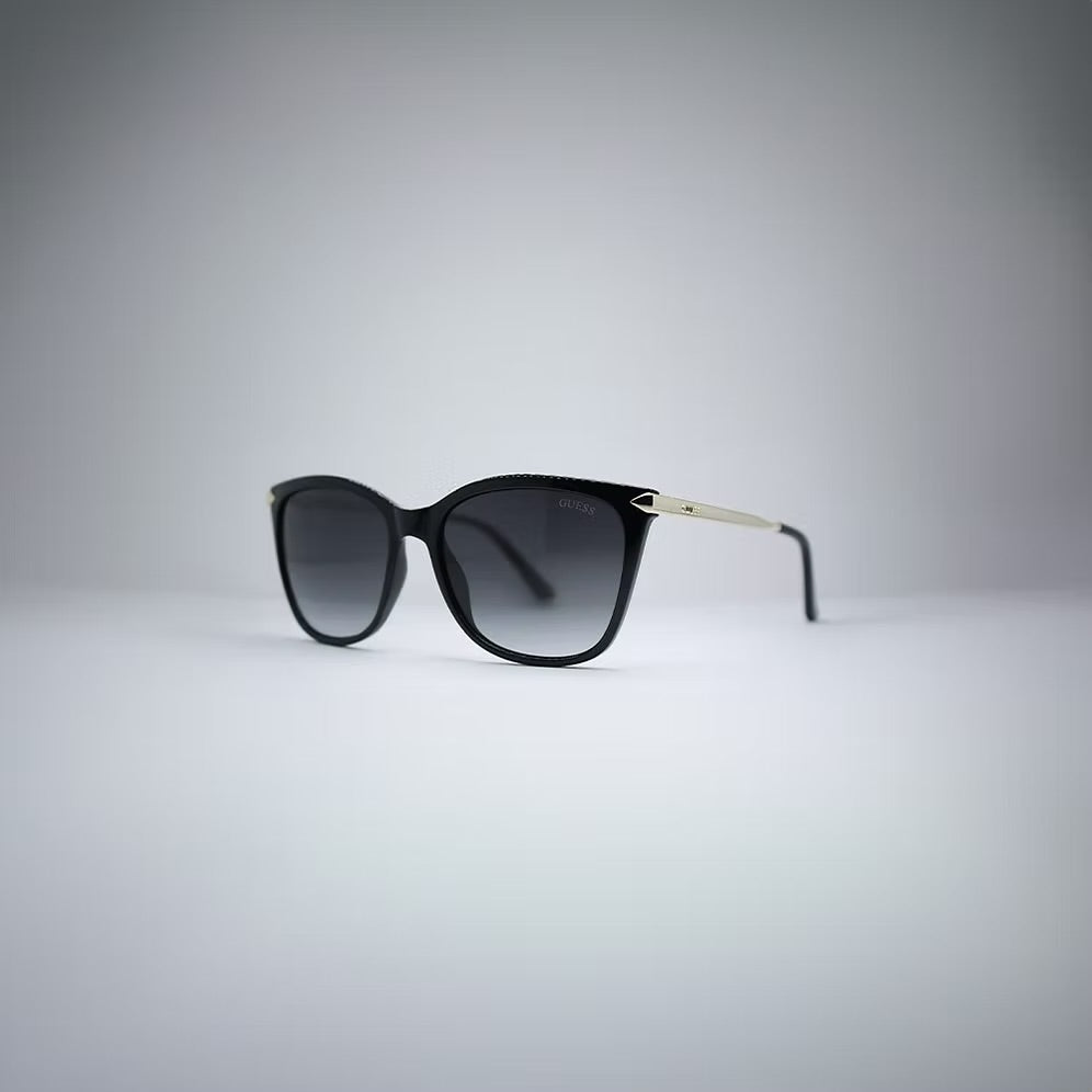 GUESS GU7483