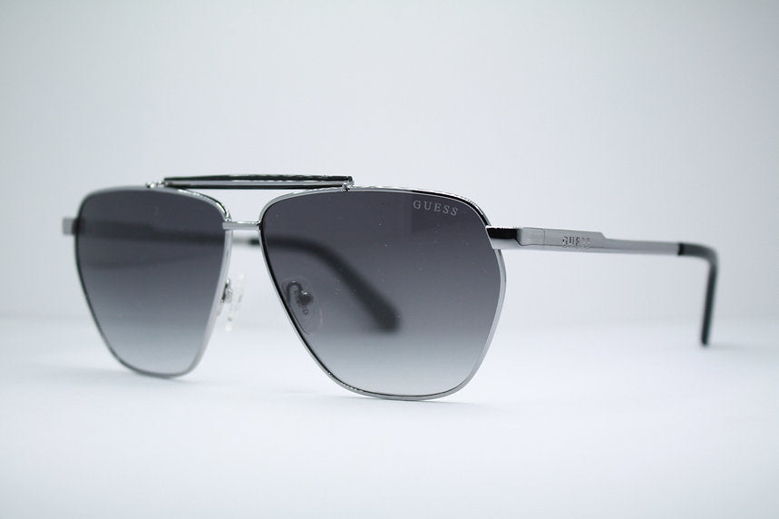 GUESS GU00053