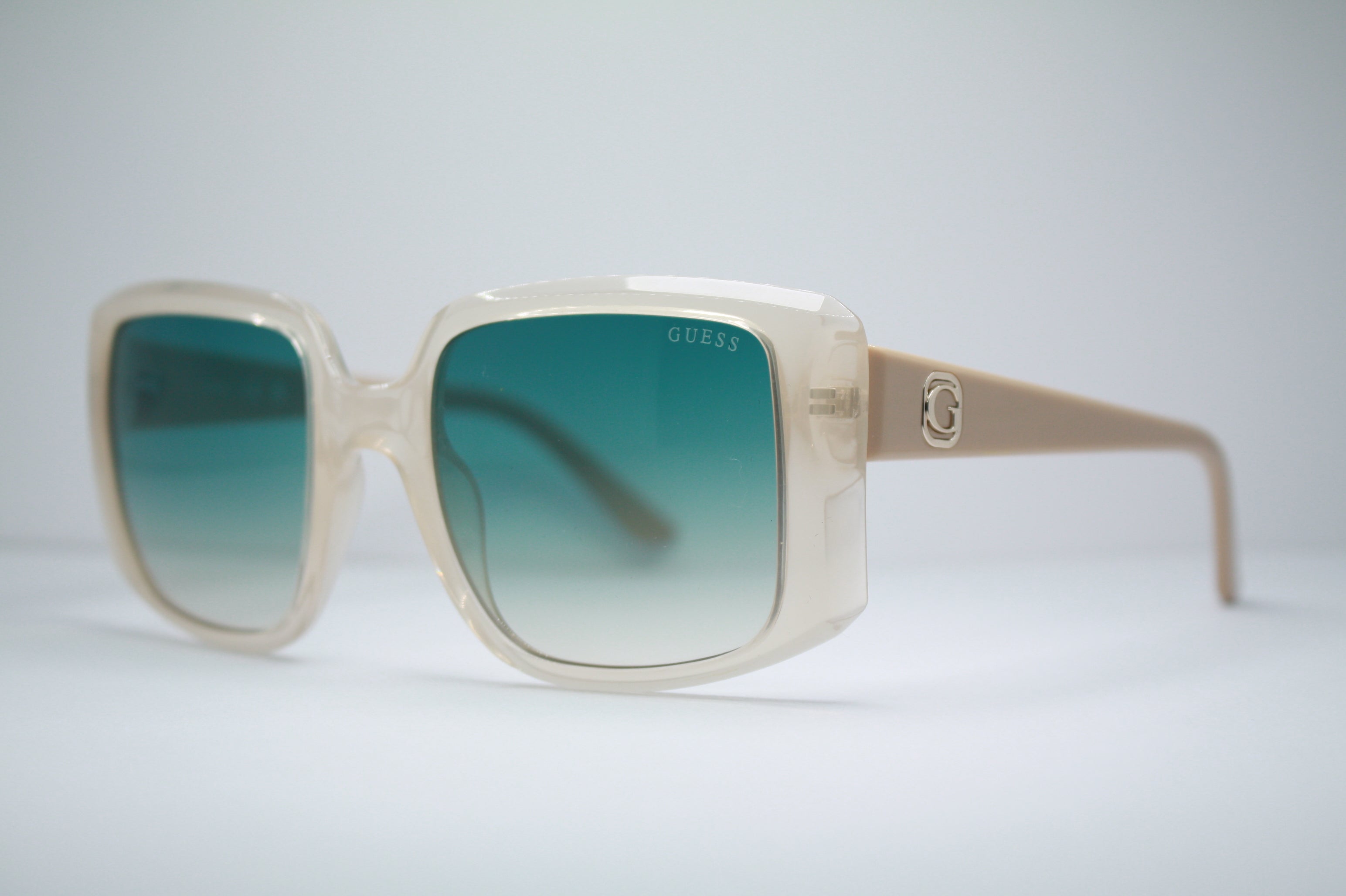 GUESS GU00097