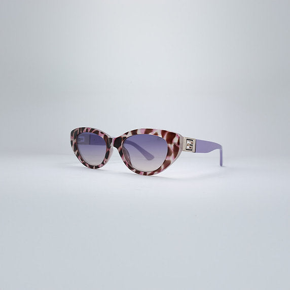GUESS GU7849
