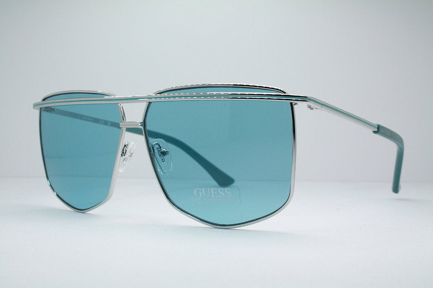 GUESS GU7851