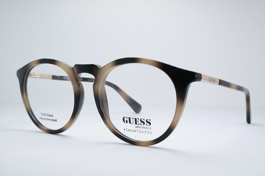 GUESS GU8236