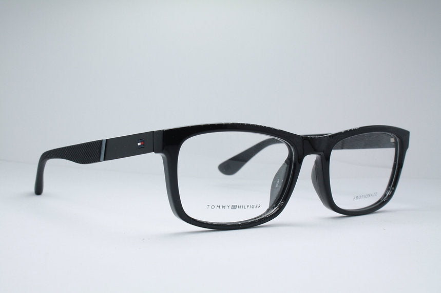 TOMMY HILFIGER TH1522
