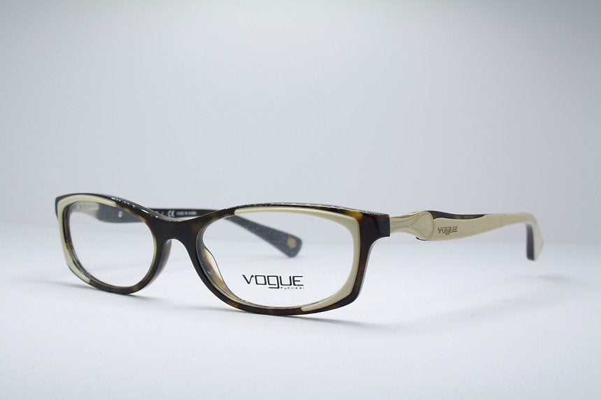 VOGUE VO2674