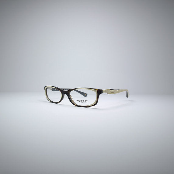 VOGUE VO2674